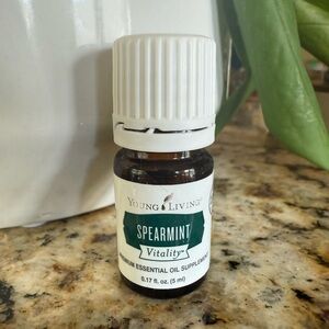 Young Living Spearmint Vitality Essential Oil - White and Green
